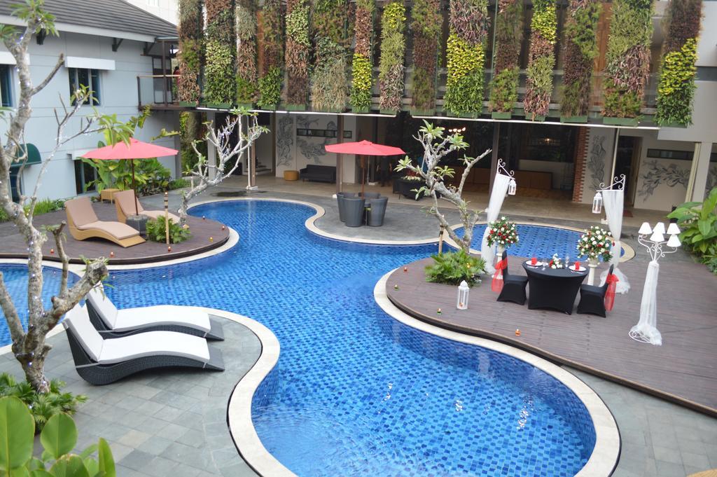 Patra Bandung Hotel Ngoại thất bức ảnh