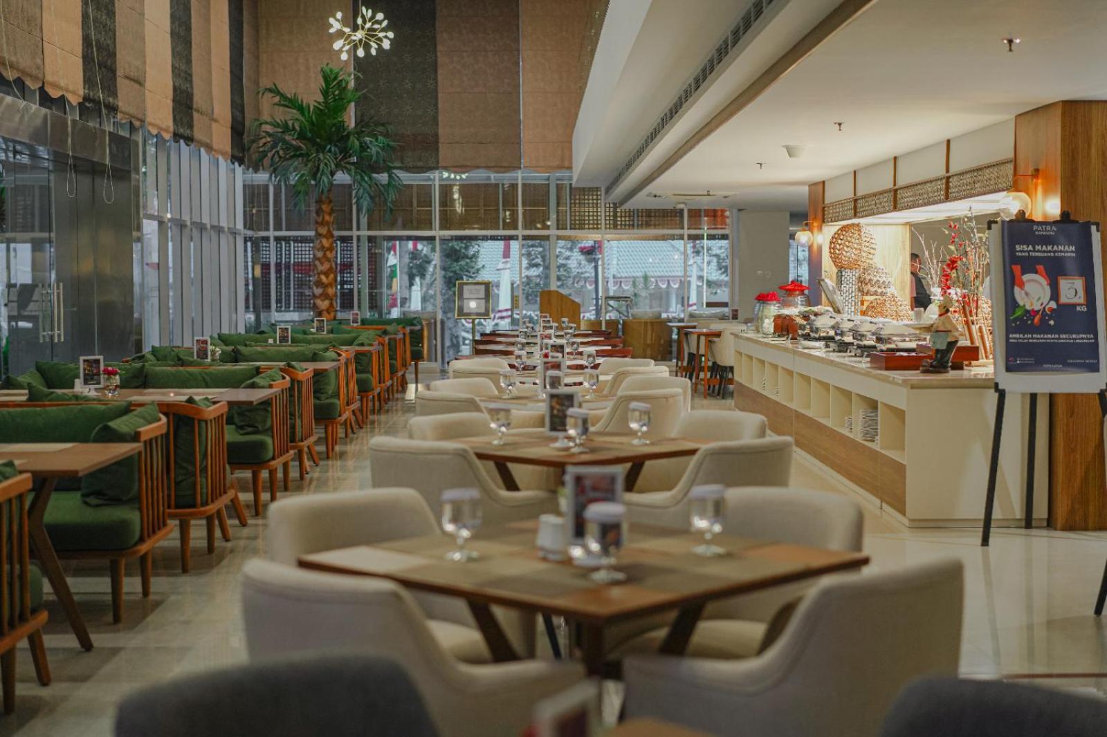 Patra Bandung Hotel Ngoại thất bức ảnh